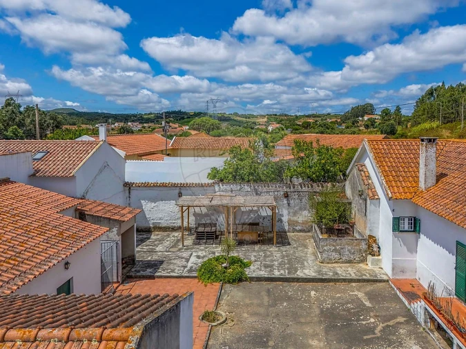 Quinta T3 para Venda em Alcoentre Foto 44