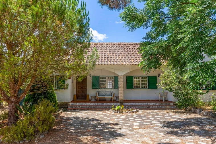 Quinta T3 para Venda em Alcoentre Foto 34