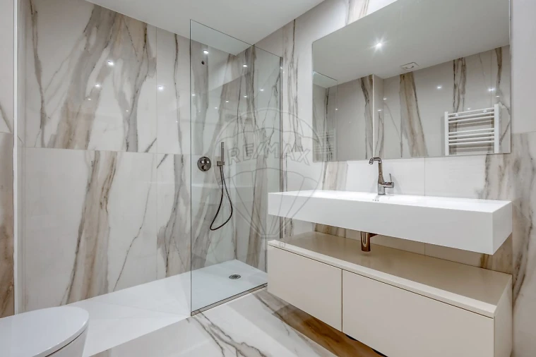 Apartamento T1 para Arrendamento em Santa Marinha e São Pedro da Afurada Foto 2