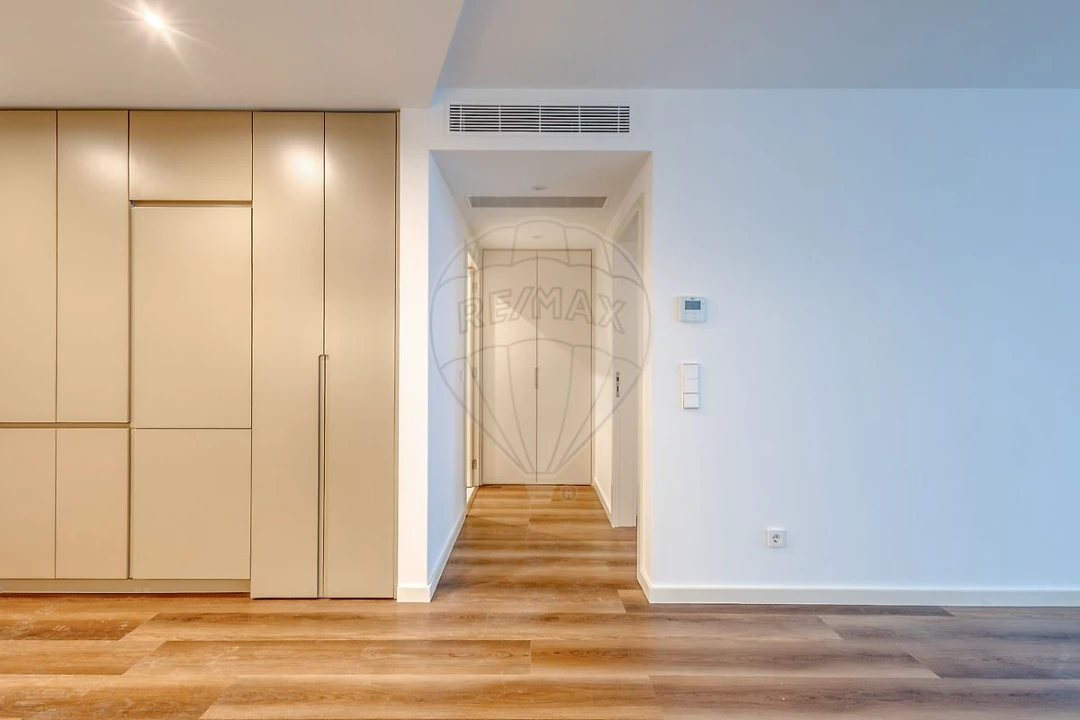 Apartamento T1 para Arrendamento em Santa Marinha e São Pedro da Afurada Foto 7