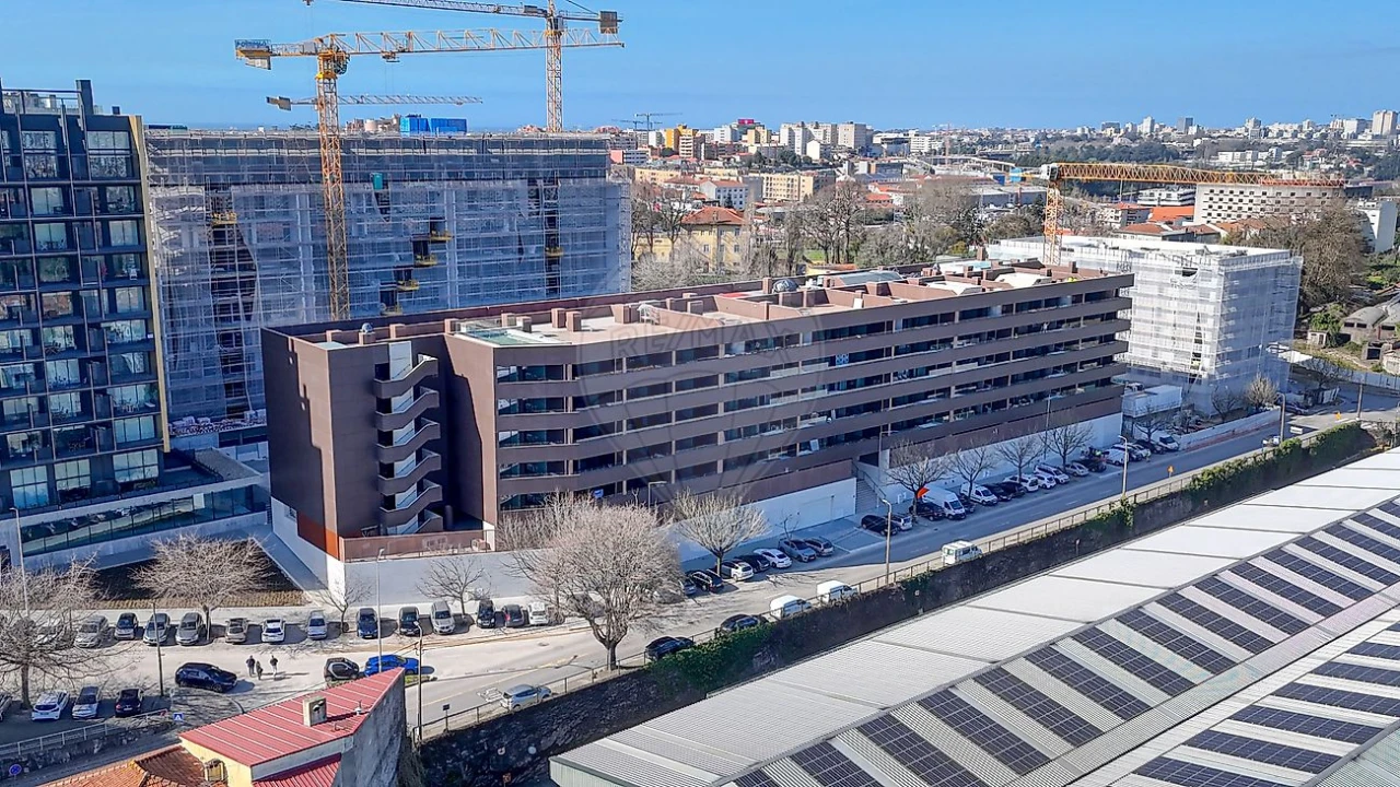 Apartamento T2 para Arrendamento em Santa Marinha e São Pedro da Afurada Foto 22