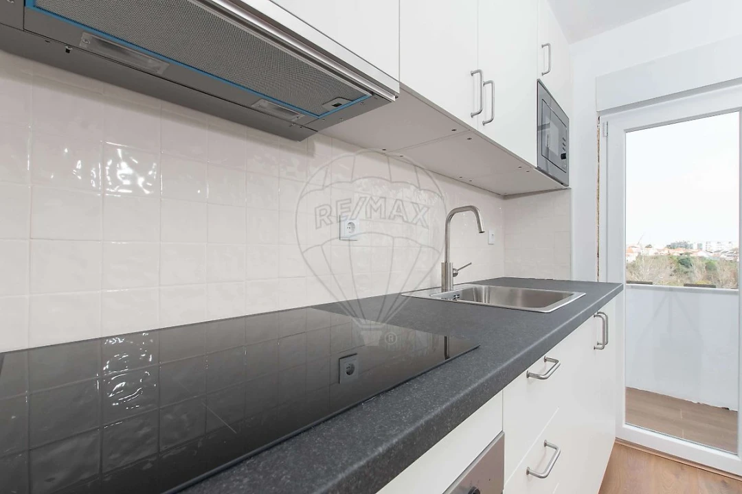 Apartamento T3 para Venda em Almada, Cova da Piedade, Pragal e Cacilhas Foto 22