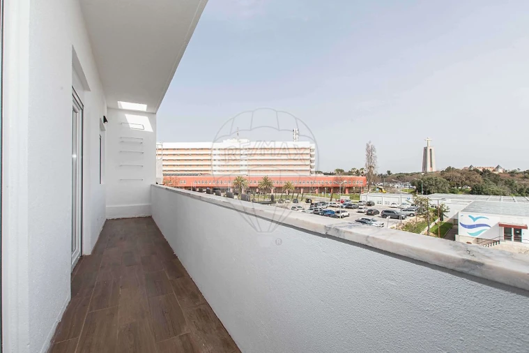 Apartamento T3 para Venda em Almada, Cova da Piedade, Pragal e Cacilhas Foto 29