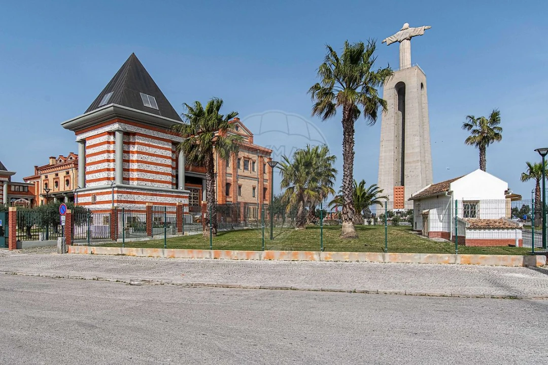 Apartamento T3 para Venda em Almada, Cova da Piedade, Pragal e Cacilhas Foto 5