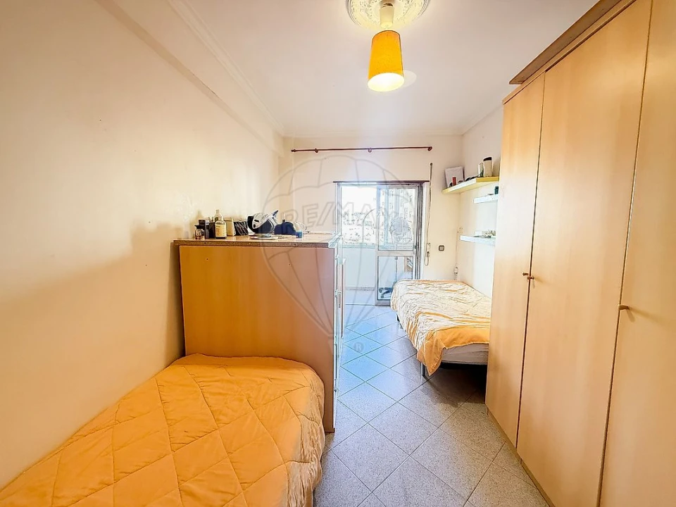 Apartamento T2 para Venda em Amora Foto 19