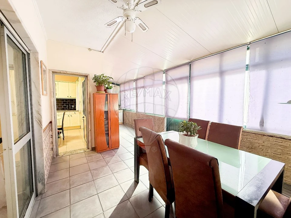 Apartamento T2 para Venda em Amora Foto 24