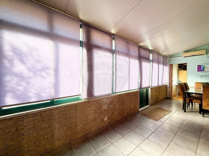 Apartamento T2 para Venda em Amora Foto 6