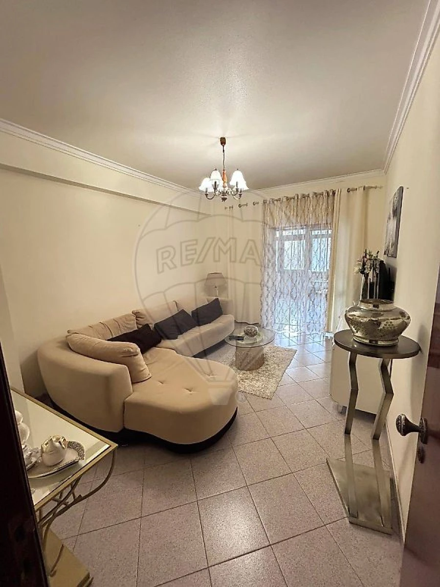 Apartamento T2 para Venda em Amora Foto 6