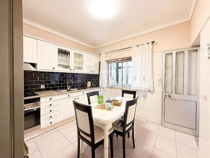 Apartamento T2 para Venda em Amora Foto 26