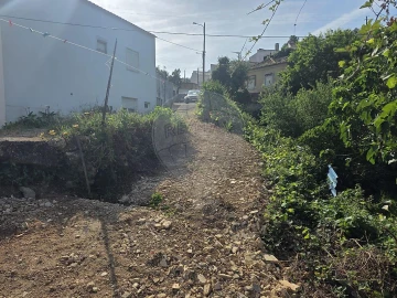 Terreno para Venda em Lousa