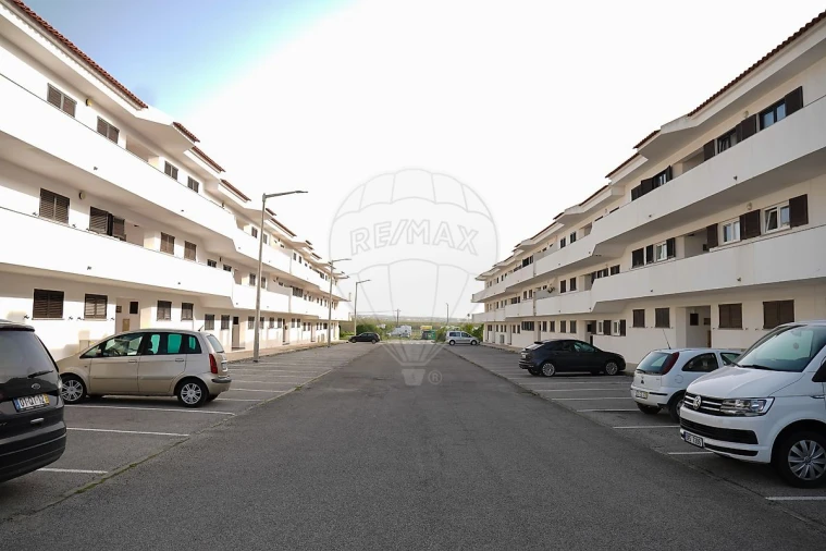 Apartamento T1 para Venda em Ferrel Foto 6