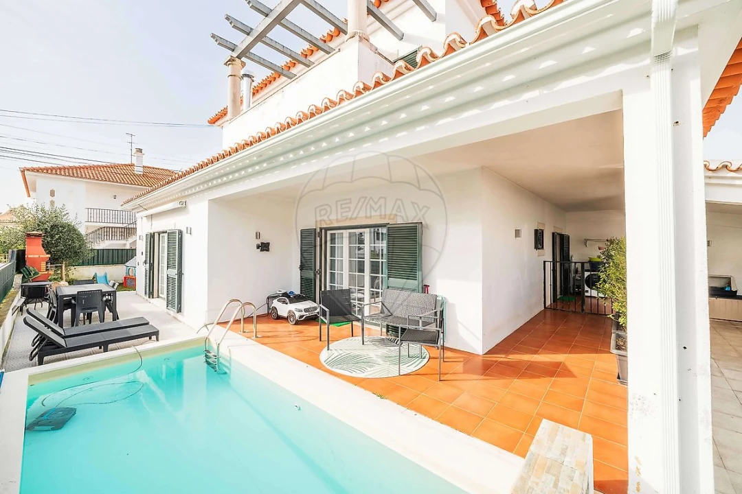 Moradia T4 para Venda em Santa Maria e São Miguel, São Martinho, São Pedro Penaferrim Foto 33