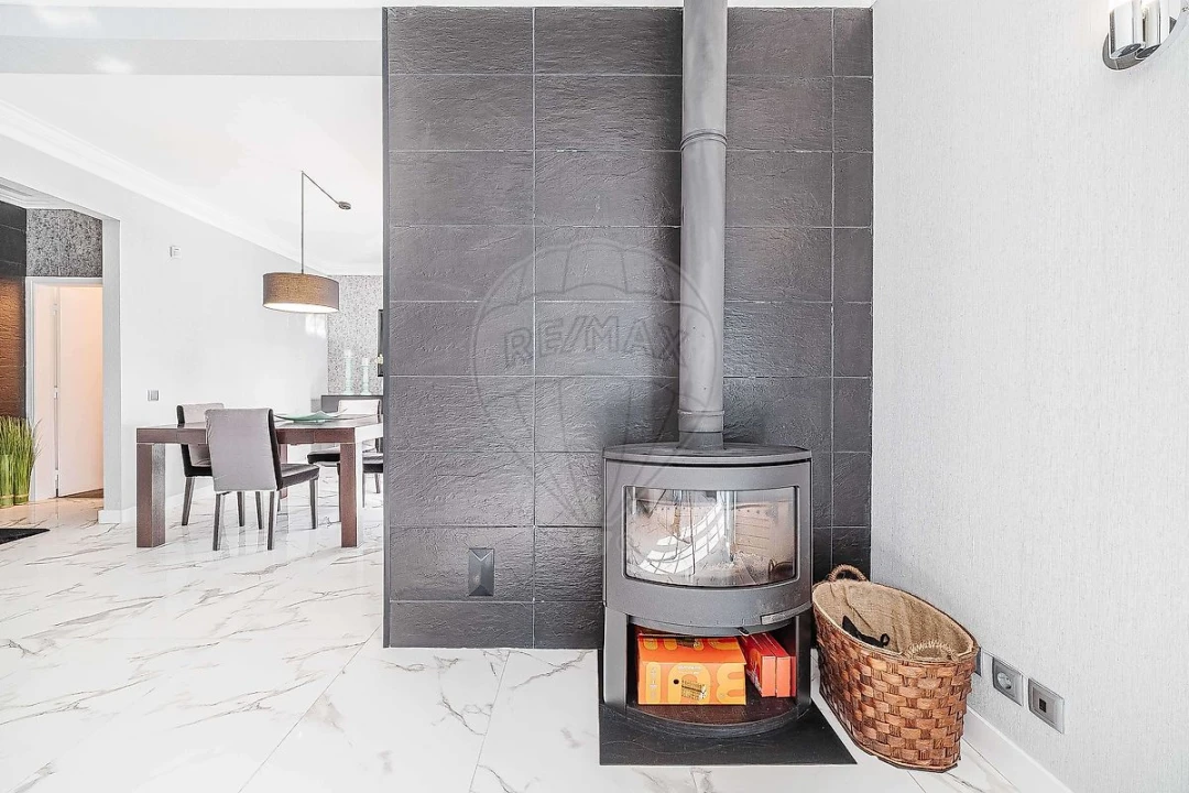 Moradia T4 para Venda em Santa Maria e São Miguel, São Martinho, São Pedro Penaferrim Foto 3