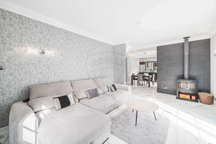 Moradia T4 para Venda em Santa Maria e São Miguel, São Martinho, São Pedro Penaferrim Foto 2