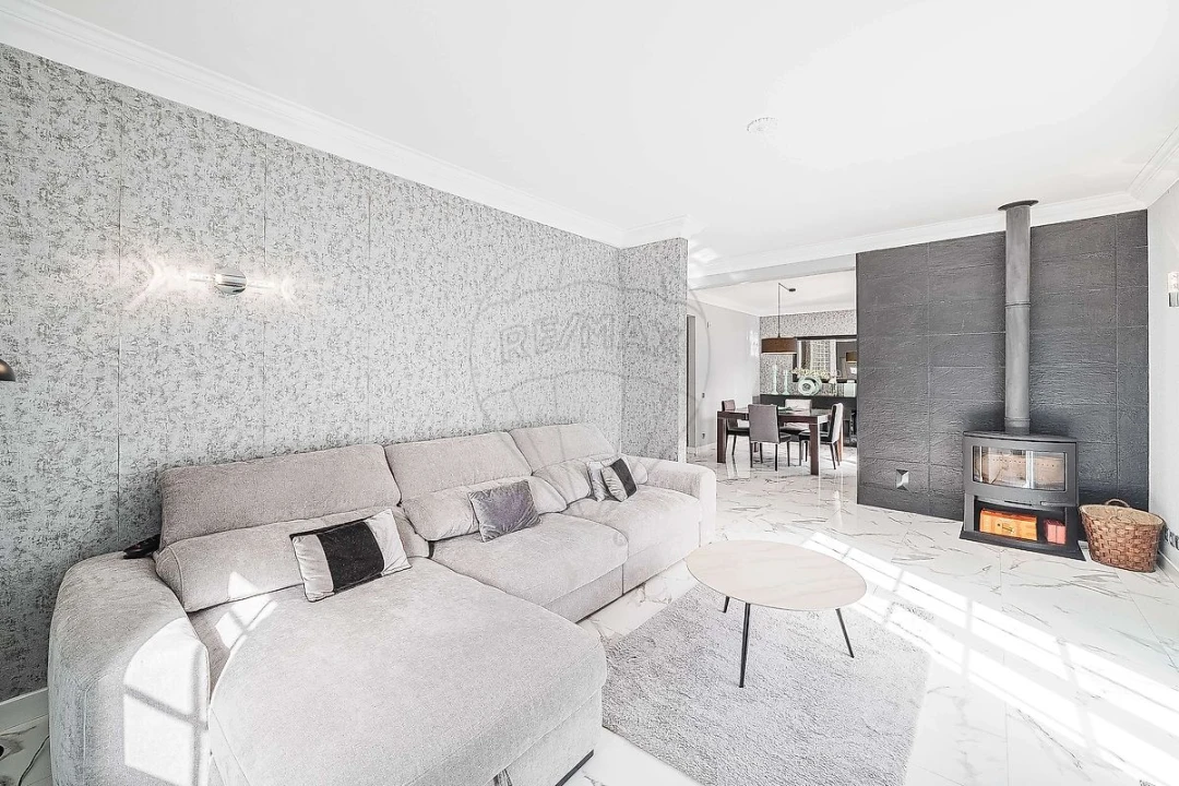 Moradia T4 para Venda em Santa Maria e São Miguel, São Martinho, São Pedro Penaferrim Foto 2