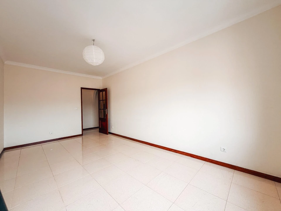 Apartamento T2 para Venda em Cacém e São Marcos Foto 2