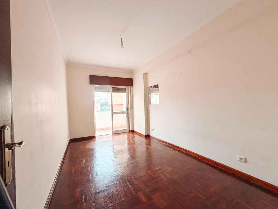 Apartamento T2 para Venda em Cacém e São Marcos Foto 9