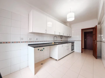 Apartamento T2 para Venda em Cacém e São Marcos