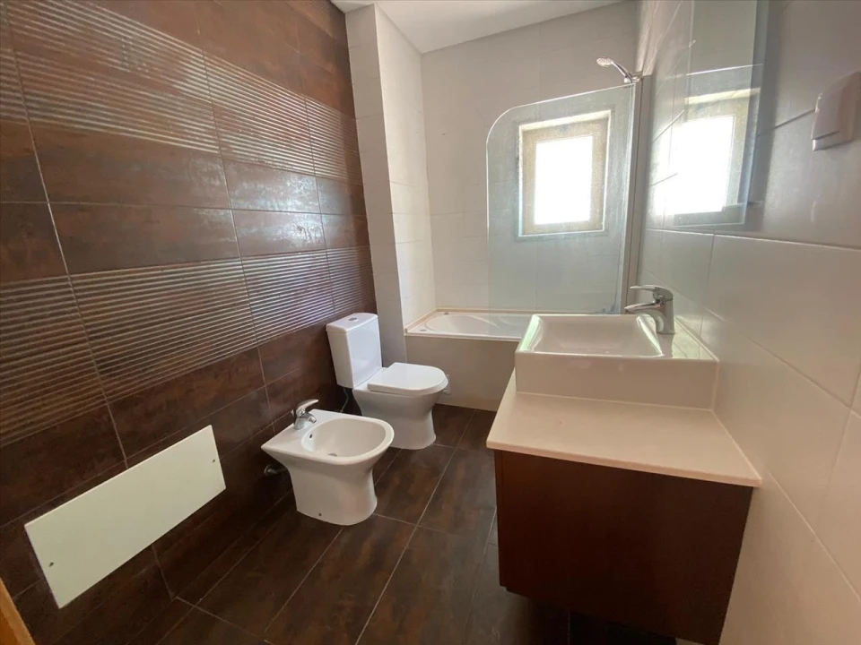 Apartamento T2 para Venda em Loule (São Clemente) Foto 13