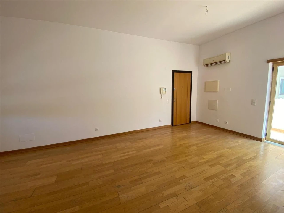 Apartamento T2 para Venda em Loule (São Clemente) Foto 2