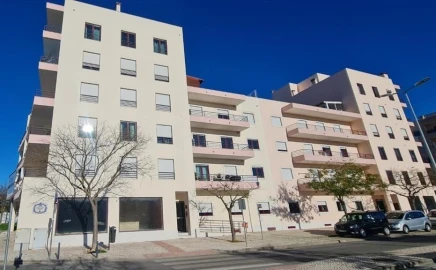 Apartamento T2 para Venda em Loule (São Clemente)