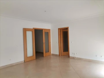 Apartamento T2 para Venda em Loule (São Clemente)
