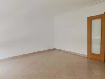 Apartamento T2 para Venda em Loule (São Clemente)