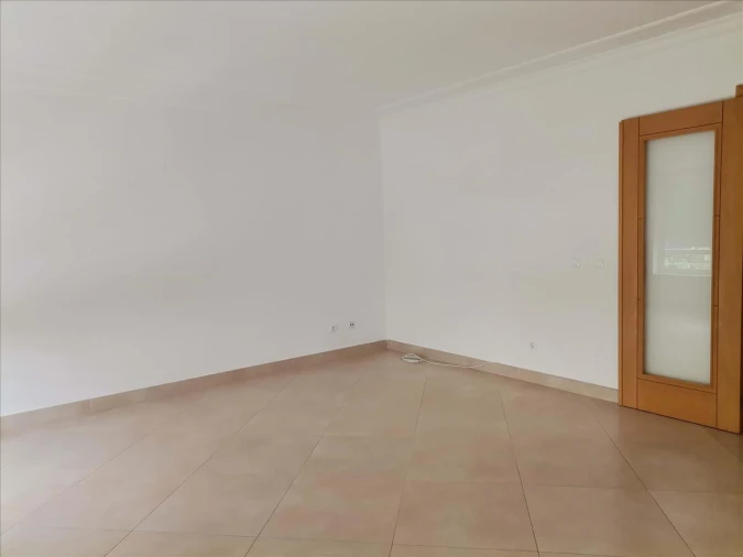 Apartamento T2 para Venda em Loule (São Clemente) Foto 7