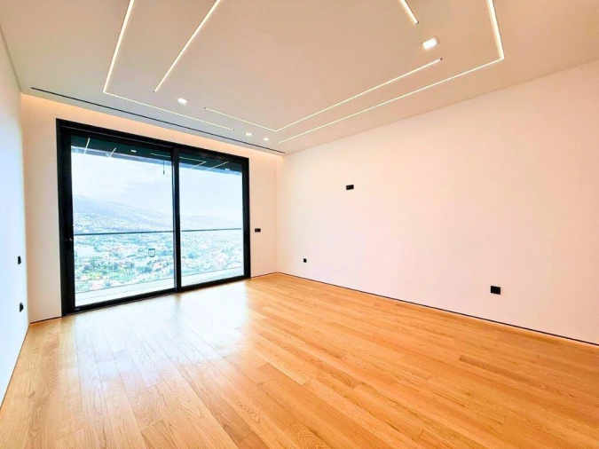 Moradia T3 para Venda em Santo Antonio Foto 14