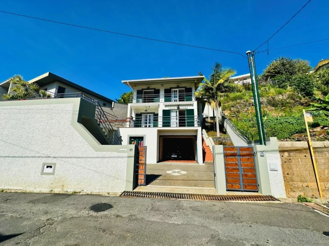 Moradia T3 para Venda em São Roque Foto 3