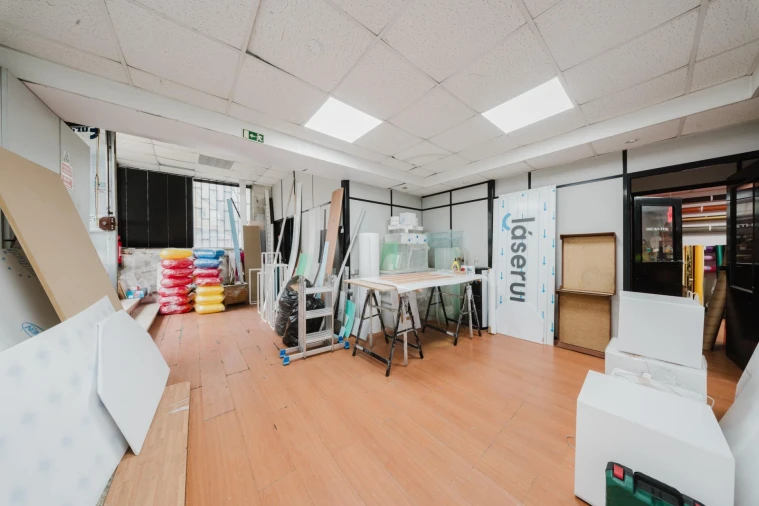 Negócio para Venda em Benfica Foto 6