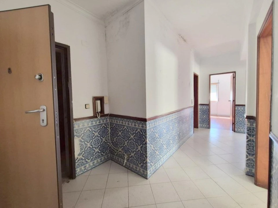 Apartamento T2 para Venda em Rio de Mouro Foto 13