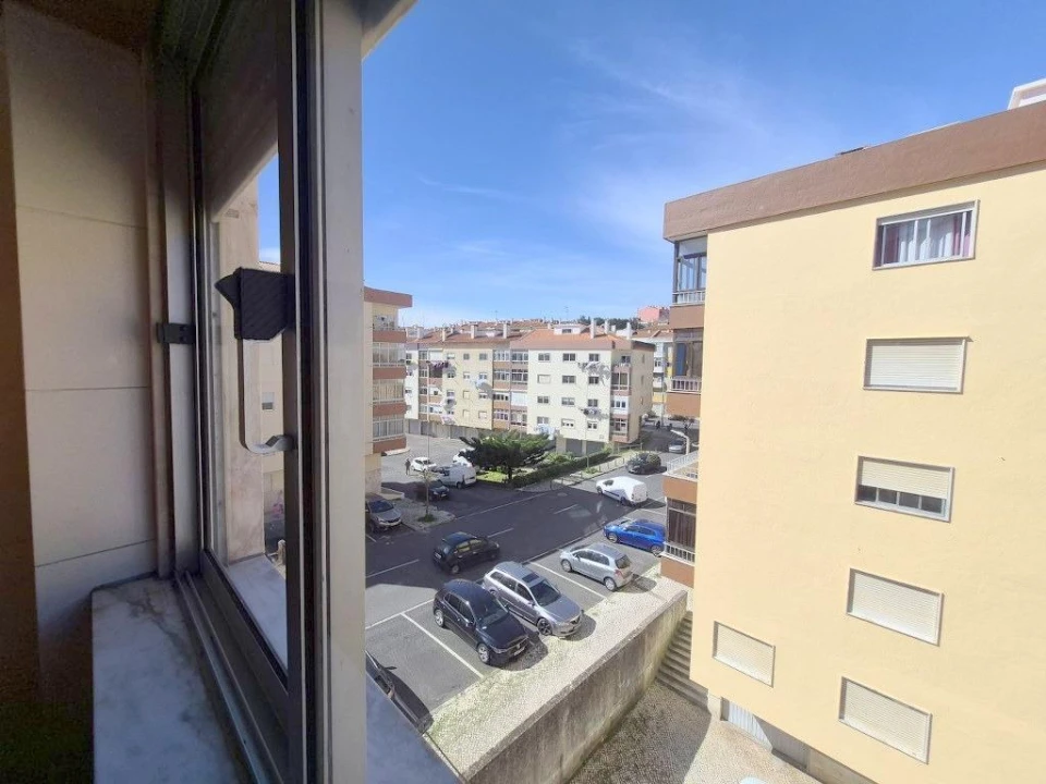 Apartamento T2 para Venda em Rio de Mouro Foto 7