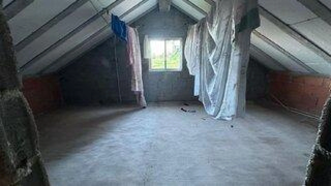 Moradia T2 para Venda em Ventosa e Cova Foto 5