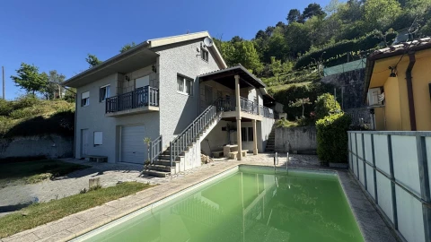 Moradia T2 para Venda em Ventosa e Cova