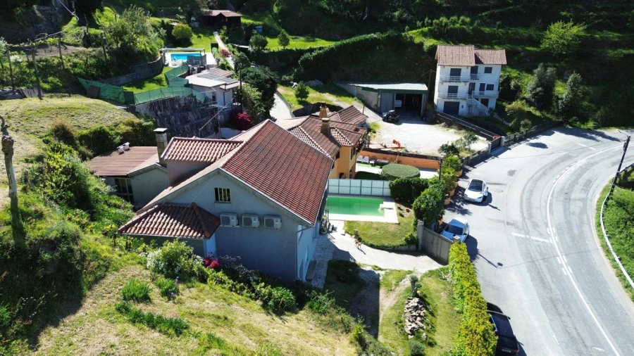 Moradia T2 para Venda em Ventosa e Cova Foto 17