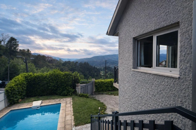 Moradia T2 para Venda em Ventosa e Cova Foto 23