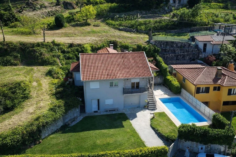 Moradia T2 para Venda em Ventosa e Cova Foto 26