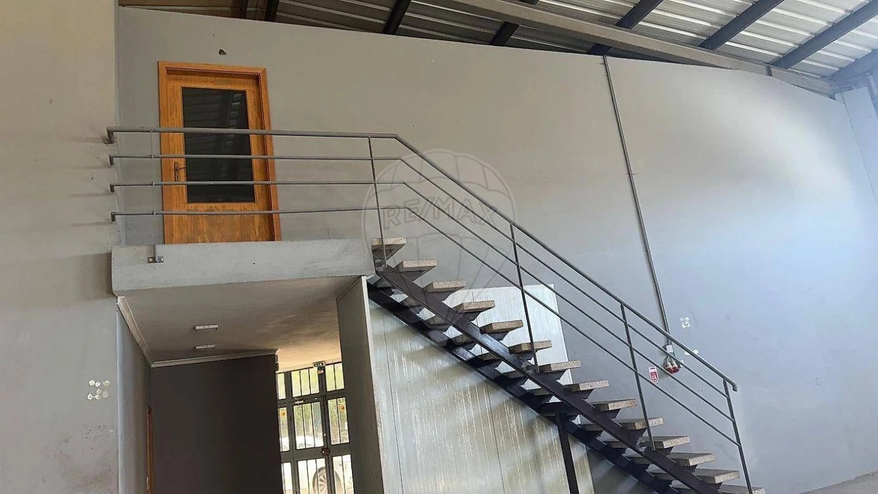 Armazém para Venda em Requião Foto 23