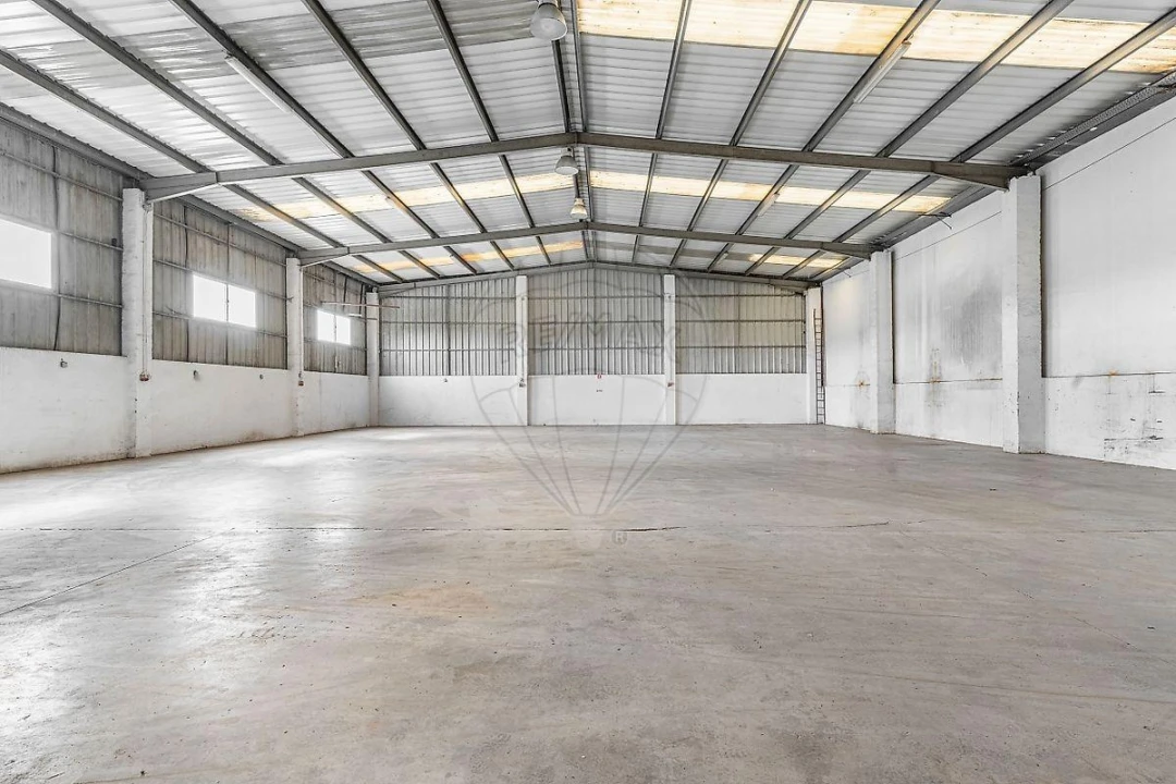 Armazém para Venda em Requião Foto 11