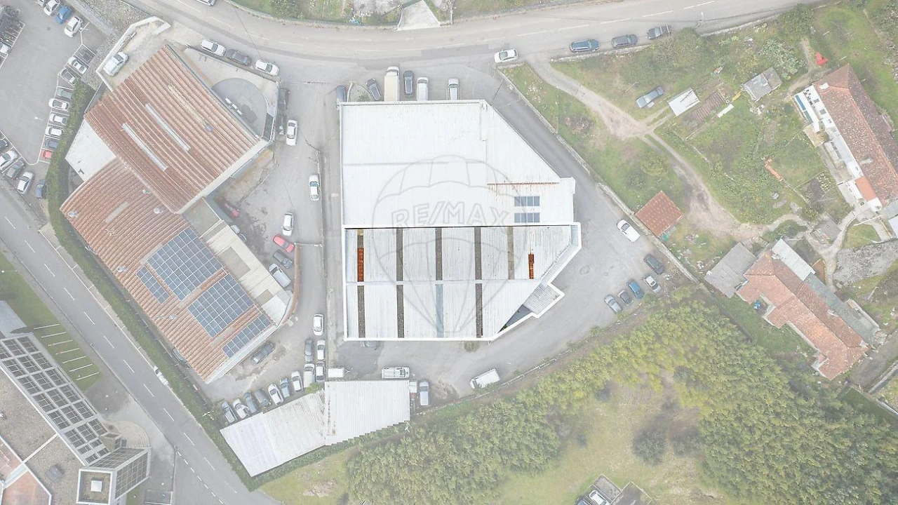 Armazém para Venda em Requião Foto 4