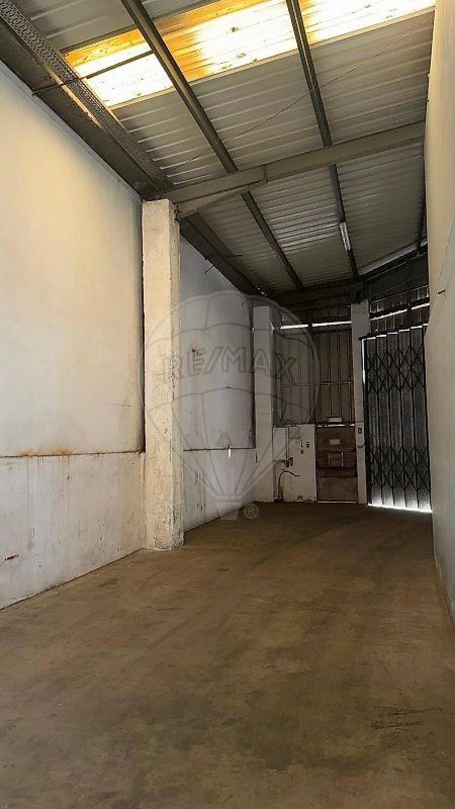 Armazém para Venda em Requião Foto 4