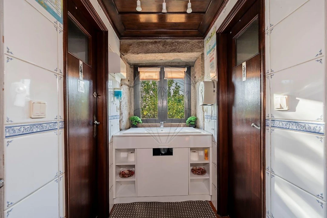 Moradia T4 para Venda em Águas Santas e Moure Foto 15