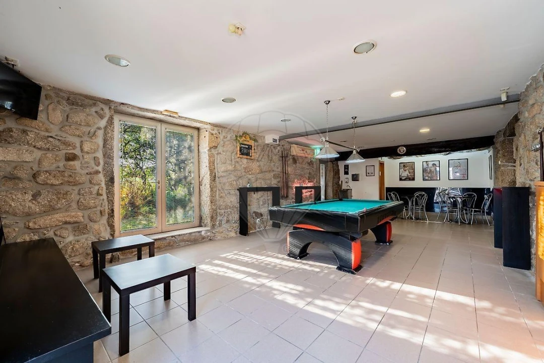 Moradia T4 para Venda em Águas Santas e Moure Foto 24