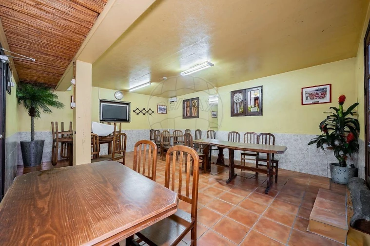 Moradia T4 para Venda em Águas Santas e Moure Foto 26