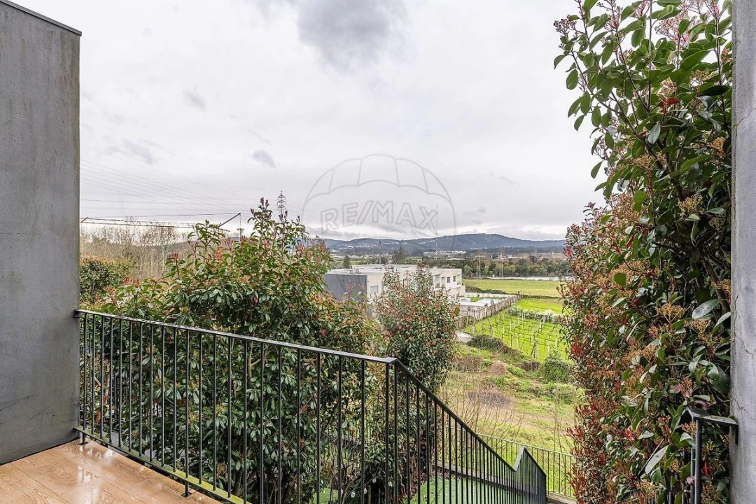 Moradia T2 para Venda em Braga (Maximinos, Sé e Cividade) Foto 15