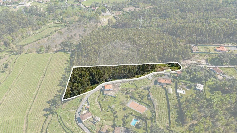 Terreno para Venda em Águas Santas e Moure