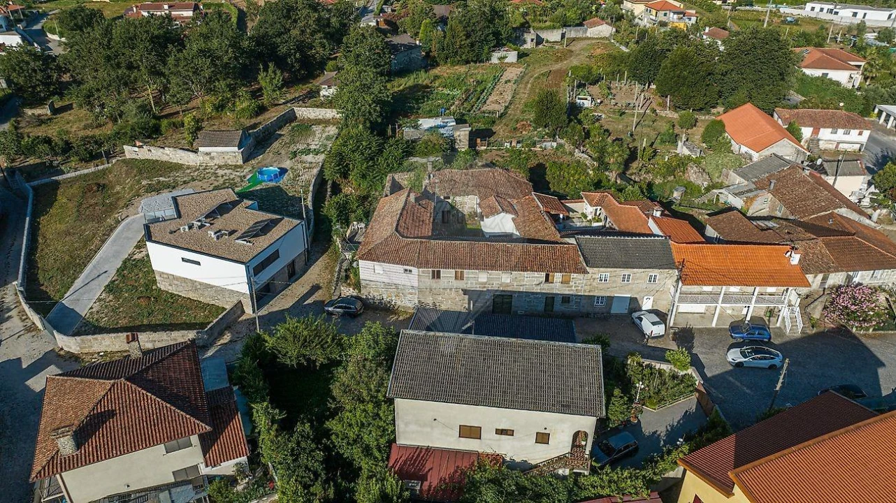 Moradia T4 para Venda em Taide Foto 16