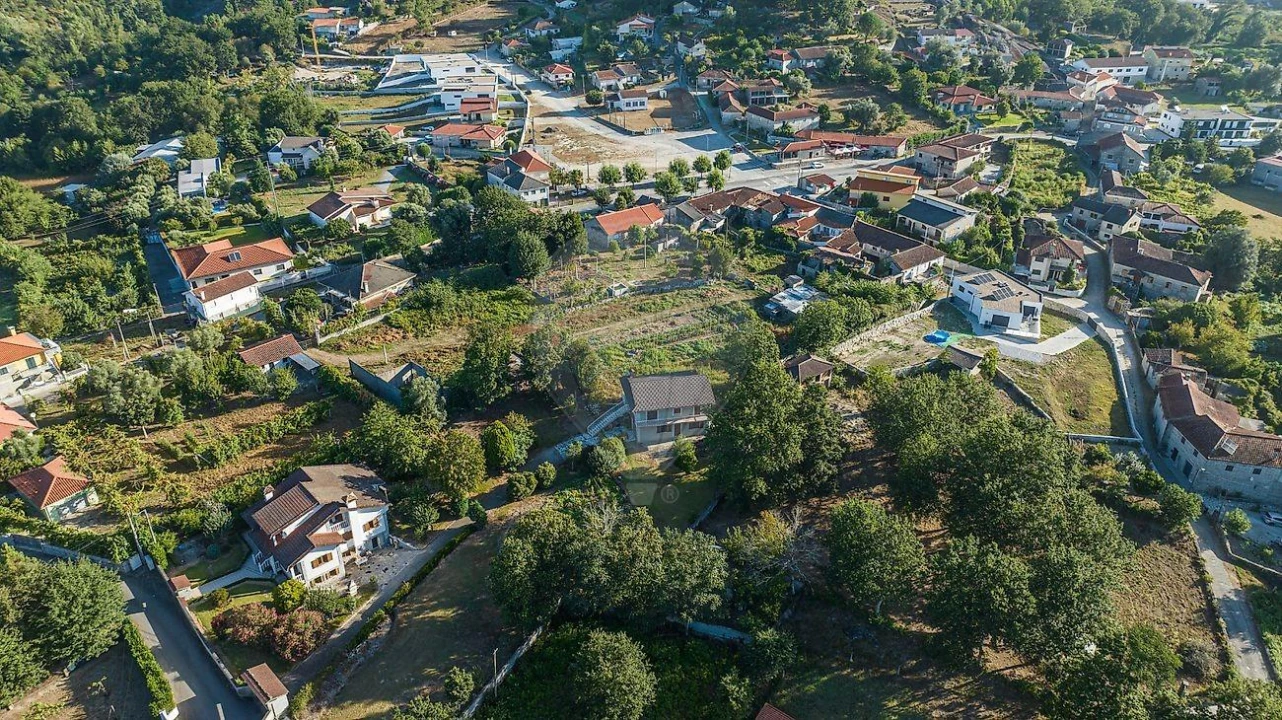 Moradia T4 para Venda em Taide Foto 2