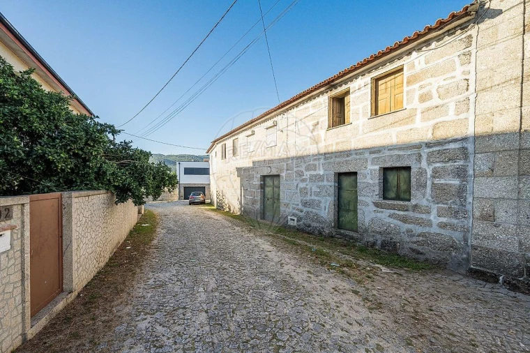 Moradia T4 para Venda em Taide Foto 15